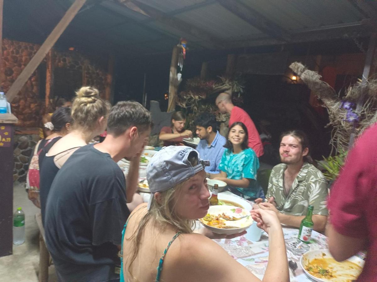 Sunny Tayai Hostel Pai Exterior photo