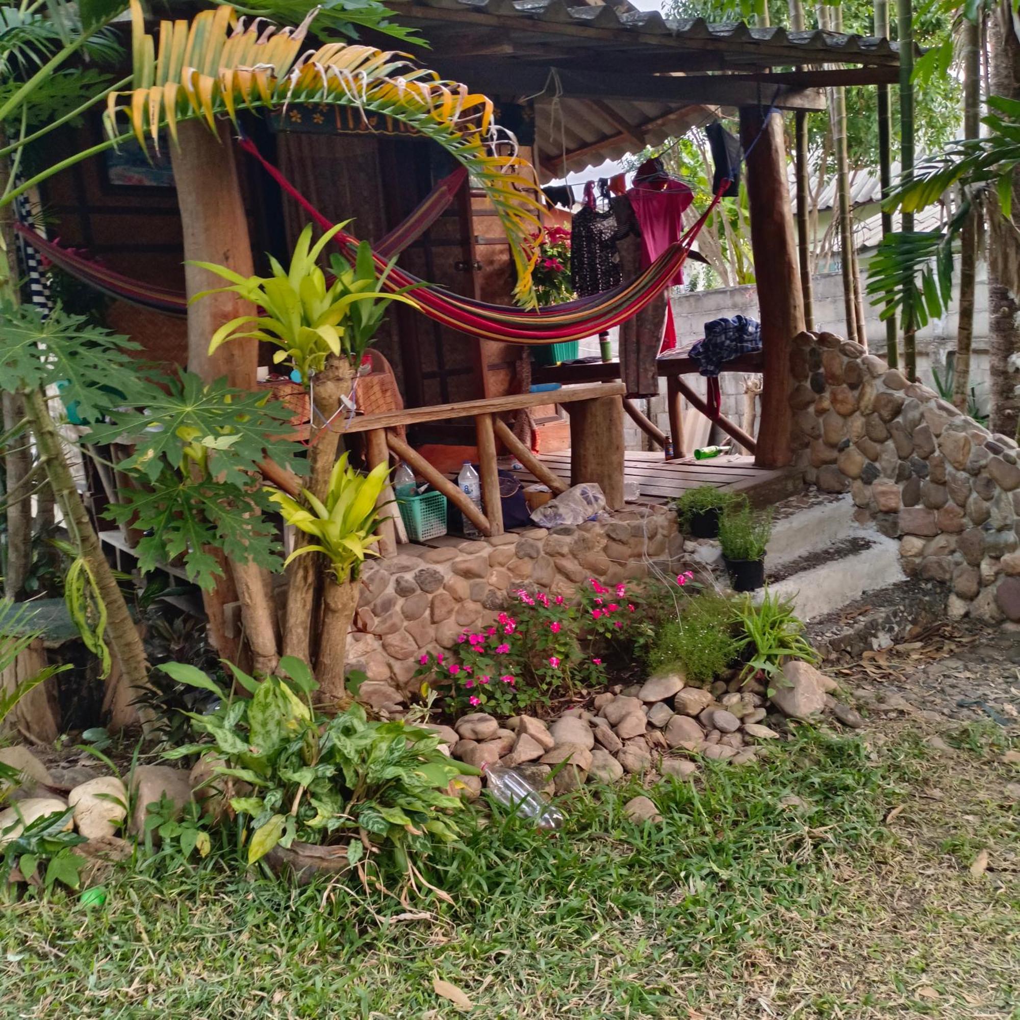 Sunny Tayai Hostel Pai Exterior photo